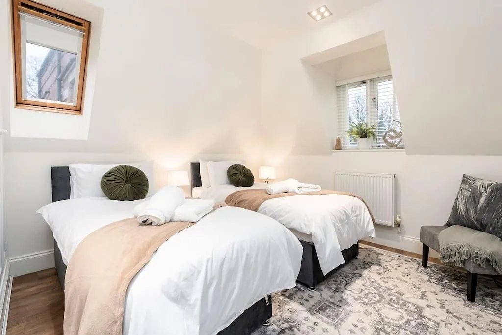 Tranquil Riverfront Oasis At High Bridge Court Knaresborough Appartement